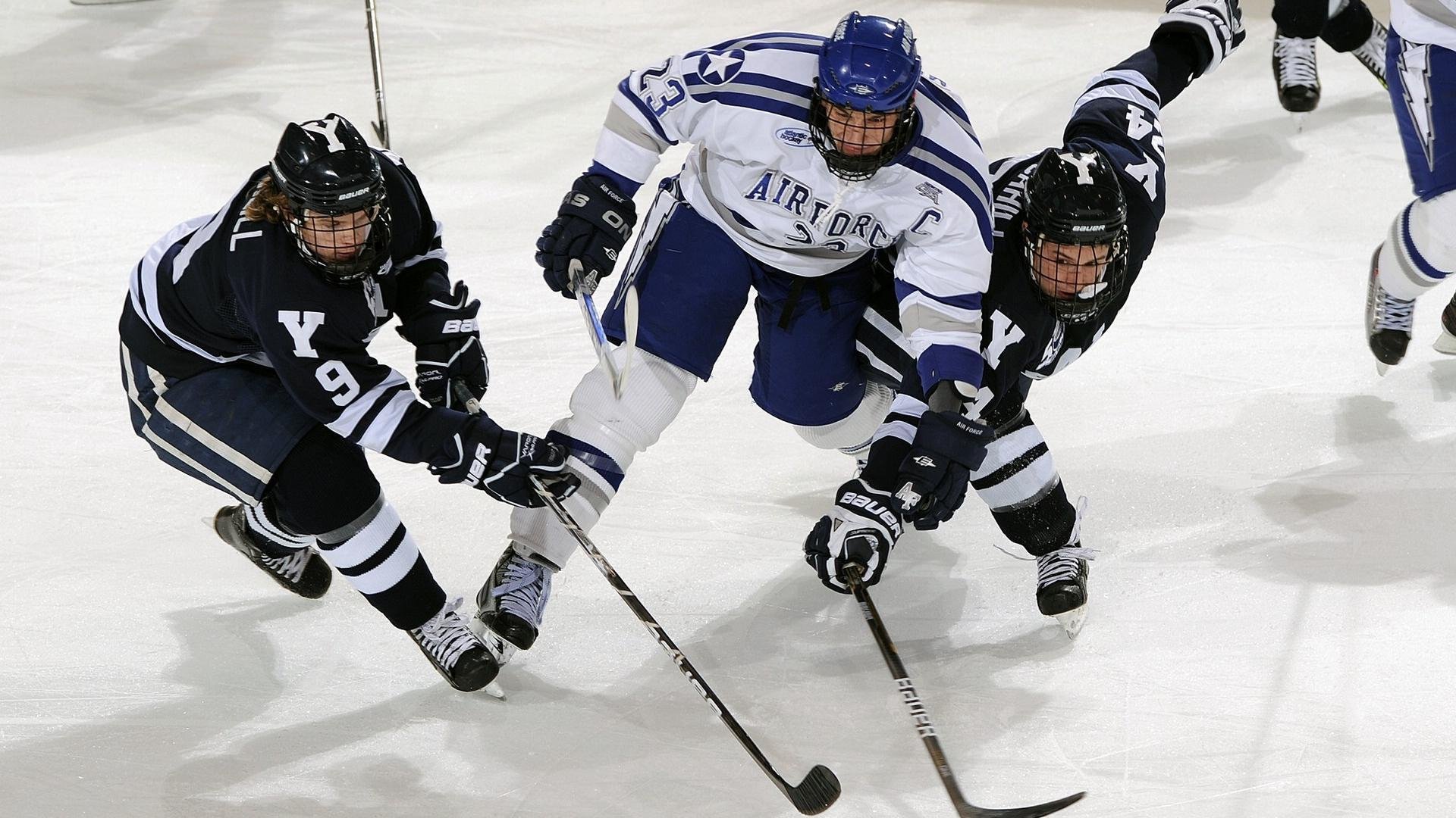 欧冠“铁血防守”：某队十场仅失三球 防线质量堪称铜墙铁壁